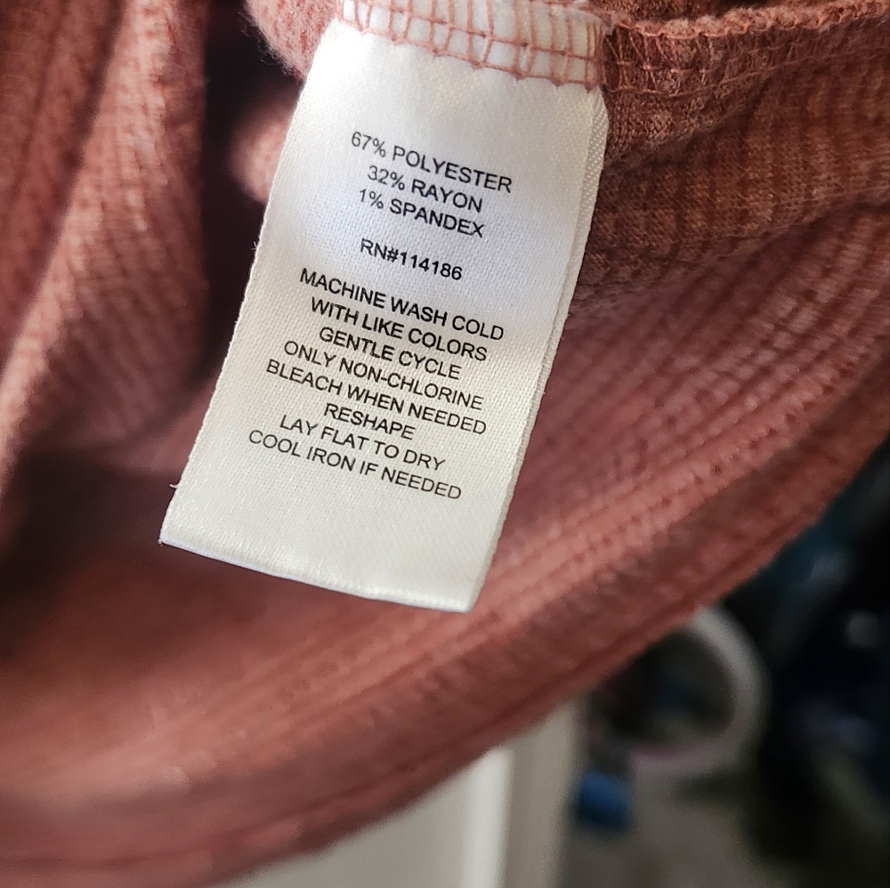 Women's Rust Top with Tie Sleeves - Picture 6 of 6